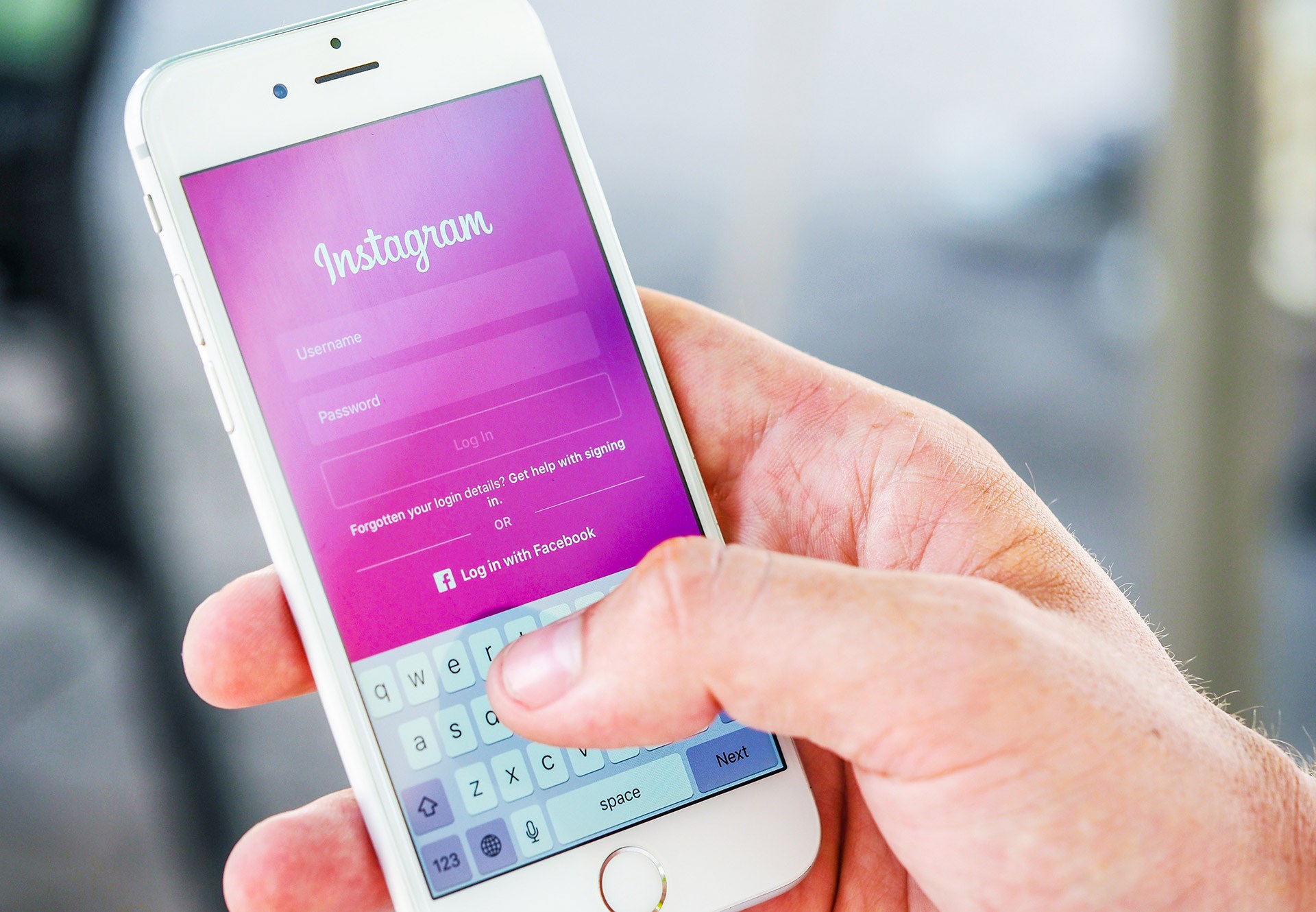 Should your business use Instagram?